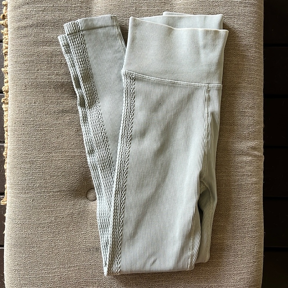 arie women's leggings